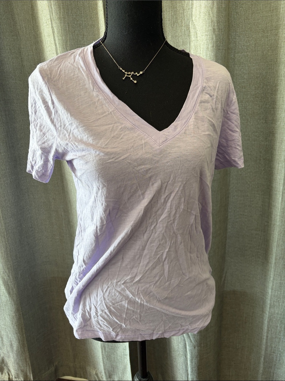 Madewell Lavender V-Neck Short Sleeve Tee